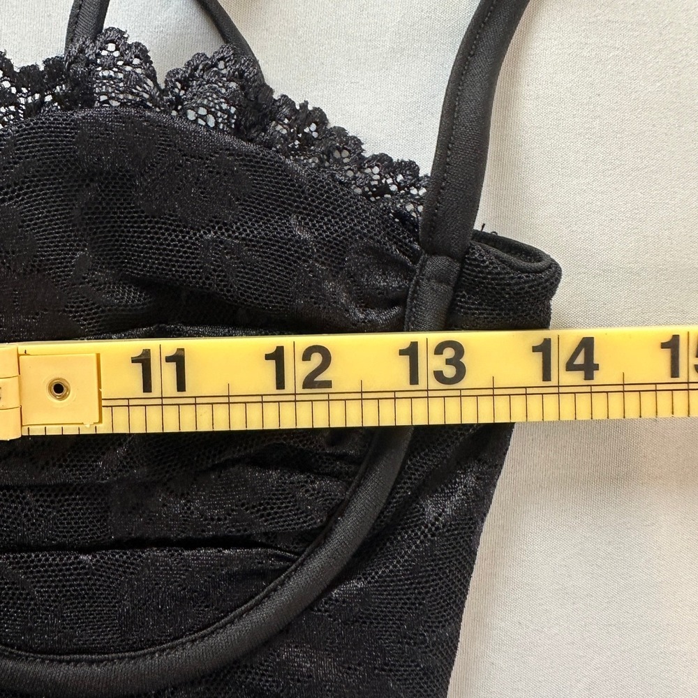 Selfie Leslie Lace Bustier Crop Top Medium‎ Black Floral Milkmaid Dark Romantic - Picture 6 of 9